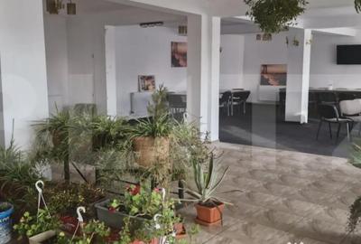 Spațiu comercial, de 200 mp, în Central - 2