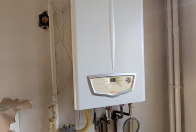 Cornisa etaj intermediar - 2 camere - Decomandat - 3