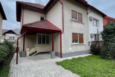 Casă cu 4 camere cu Teren 250 Mp în Traian - 2