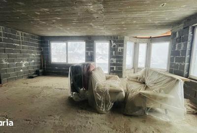 Casă cu 7 camere cu Teren 700 Mp în Central - 6