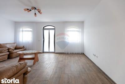 Casă cu 5 camere cu Teren 1000 Mp în Sărata - 3