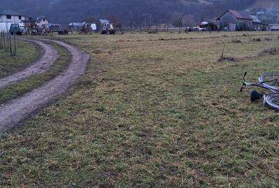 Teren de 2600 mp, în Leordina - 2