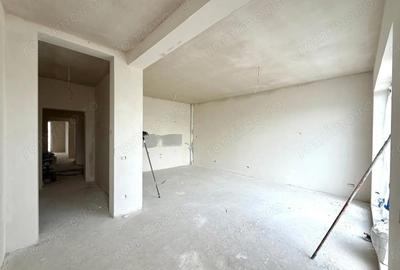 Apartament cu 3 camere decomandat în Giroc