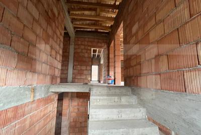 Casă cu 5 camere cu Teren 500 Mp în Făget