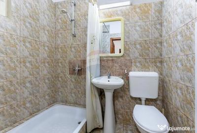 Casă cu 3 camere cu Canalizare în UTA - 1