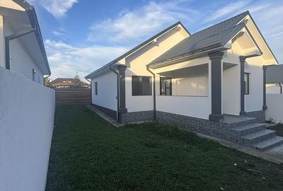 Casă cu 4 camere în Central - 3