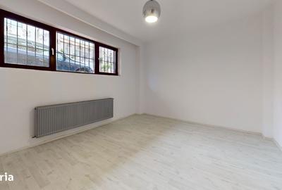 Apartament cu 2 camere decomandat în Păcii