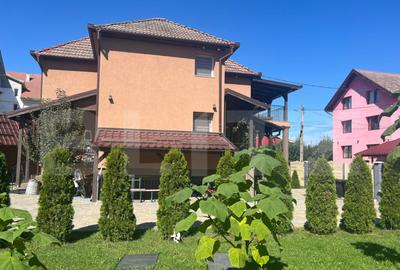 Casa ideala pentru familie 300 mp utili, 830 mp teren - 1