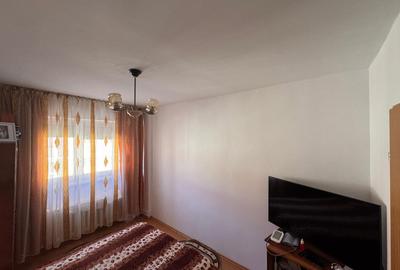 Apartament cu 3 camere decomandat în Vitrometan - 3