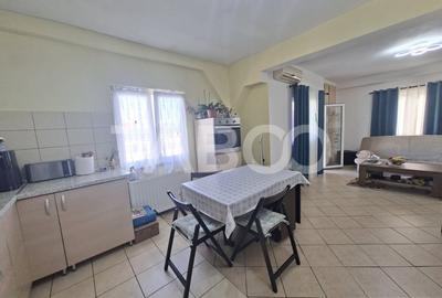 Apartament de vanzare 3 camere Terezian 70 mpu plus balcon Comision 0% - 7