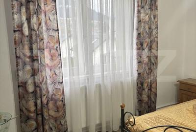 Casă cu 8 camere cu Teren 400 Mp în Central - 1