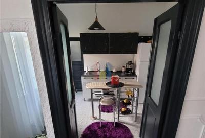 Casa 5 camere, suprafata teren 200 mp, zona Piata Saraca - 7