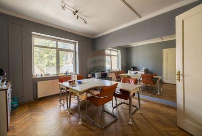 Spațiu comercial, de 200 mp, în Centrul Civic - 2