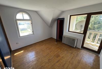 Casă cu 5 camere cu Teren 2607 Mp în Păulești - 5