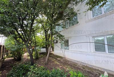 Casa de - Movilita, jud. Ialomita - 2000 mp teren, pozitie - 2