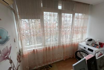 Titan Ozana 3 Camere Etaj 2 Centrala Proprie Instalatii Schimbate - 9