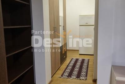 Apartament cu 2 camere semidecomandat, mobilat în Tudor Vladimirescu