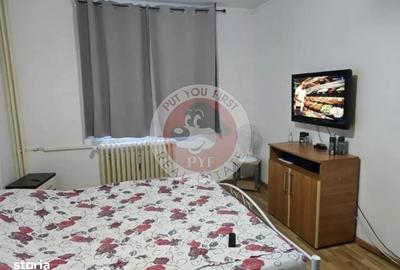 Garsonieră decomandată în Titan