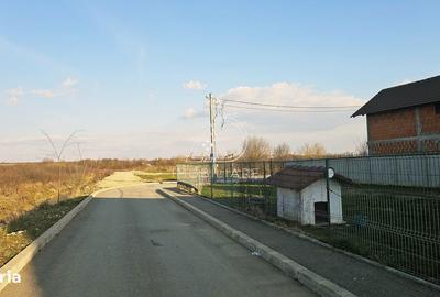 Teren de 475 mp, în Narciselor