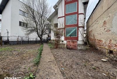 Casă cu 6 camere cu Teren 300 Mp în Central - 8