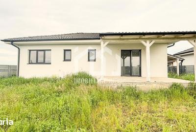 Casă cu 3 camere cu Teren 500 Mp în Jucu - 3