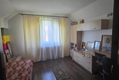Casă cu 5 camere cu Teren 300 Mp în Bucium - 16