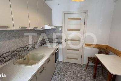 Apartament cu 3 camere semidecomandat, mobilat în Mihai Viteazul - 2