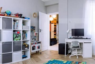 Apartament cu 4 camere decomandat în Central - 8