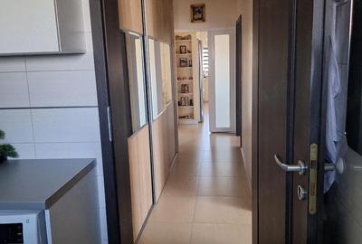 Apartament cu 3 camere nedecomandat în Tancodrom - 8