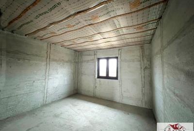 Casa noua semifinisata de vanzare in Sard - 8