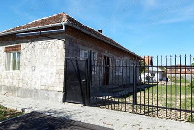 Casa de vanzare in Ghiroda - 2