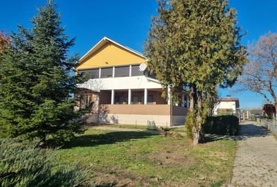 VILA ,CASA DE VANZARE - 2