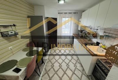 Apartament cu 3 camere decomandat în Diamant - 9