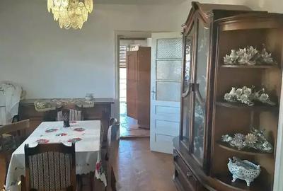 Vand URGENT apartament la casa, centru. - 6