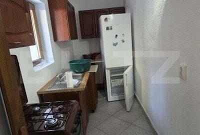 Casă cu 8 camere cu Teren 1500 Mp în Central - 14