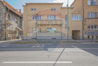 Spațiu comercial, de 123.69999694824 mp, în 15 Noiembrie - 27