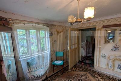 Buc?ani 80mp, teren 2540mp casa de renovat - 3