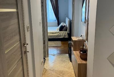 Apartament cu 3 camere decomandat în Girocului - 3