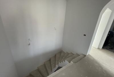 Curtea Domneasca, vila nou construita, P+1E+Pod, 240mp utili, teren 950mp. - 16