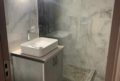 Apartament cu 3 camere decomandat în Central - 1