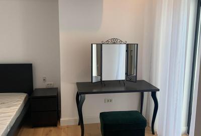 Apartament cu 3 camere semidecomandat, mobilat în P-ța Victoriei - 8