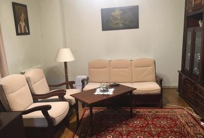 Casă individuală cu 3 camere în Central