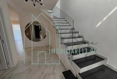 Casă cu Teren 257 Mp în Central - 2