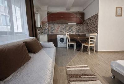 Garsonieră decomandată în Central - 2