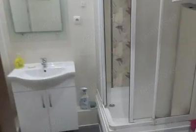 Garsonieră în Romană