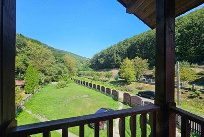 Casă cu Teren 1000 Mp în Central - 11