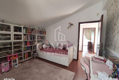 Casă cu 4 camere în Bună Ziua