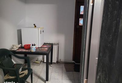 Spațiu comercial, de 50 mp, în Central - 2