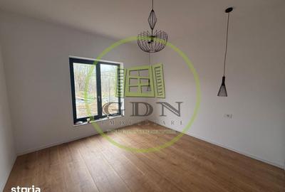 Casă cu 3 camere cu Teren 300 Mp în Central - 2