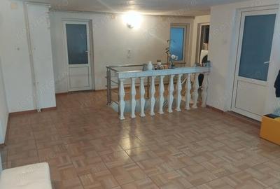 Casă cu 4 camere cu Teren 740 Mp în Pișchia - 7